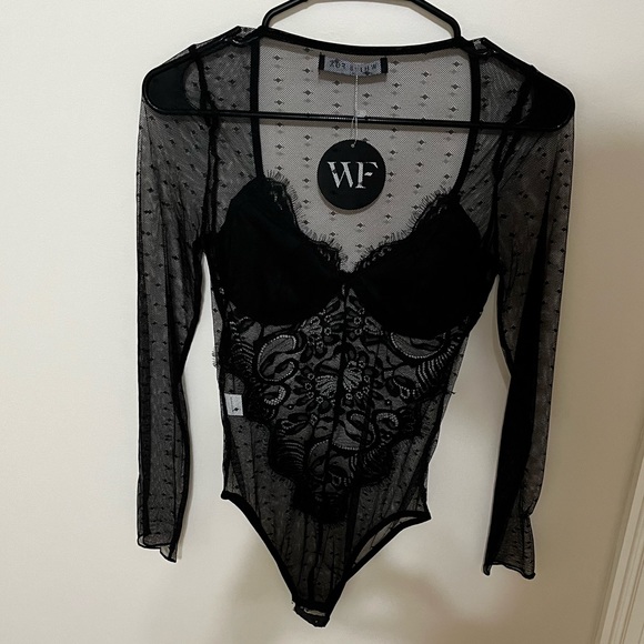 NWT White Fox Boutique Sheer Lace Bodysuit size Medium - Picture 4 of 6